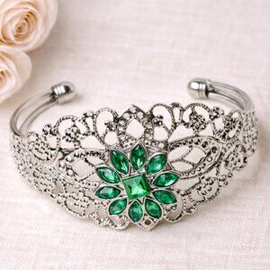 Silver Filigree Snap Charm Cuff Bracelet Emerald Green Rhinestone Snap